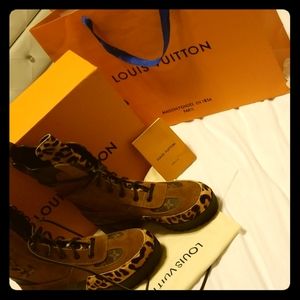 LOUIS VUITTON LAUREATE PLATFORM DESERT BOOT